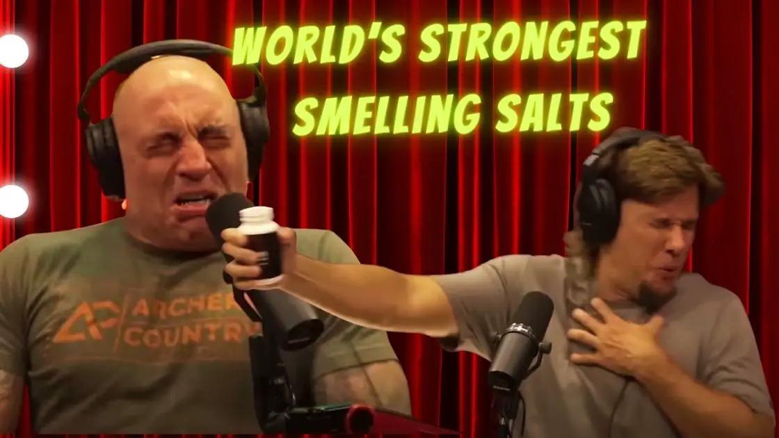 Joe Rogan and Theo Von try the world's strongest smelling salt - Jujimufu.